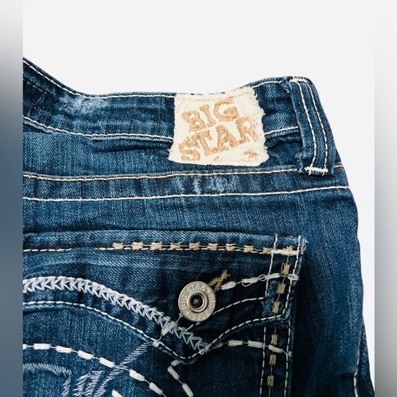 Big Star Maddie Dark Wash Mid Rise Fit Size 33 Regular - Picture 8 of 13
